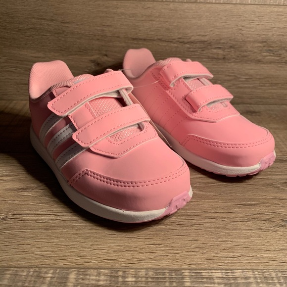 adidas Other - Adidas VS Switch 2 CMF INF Kids Running Shoes